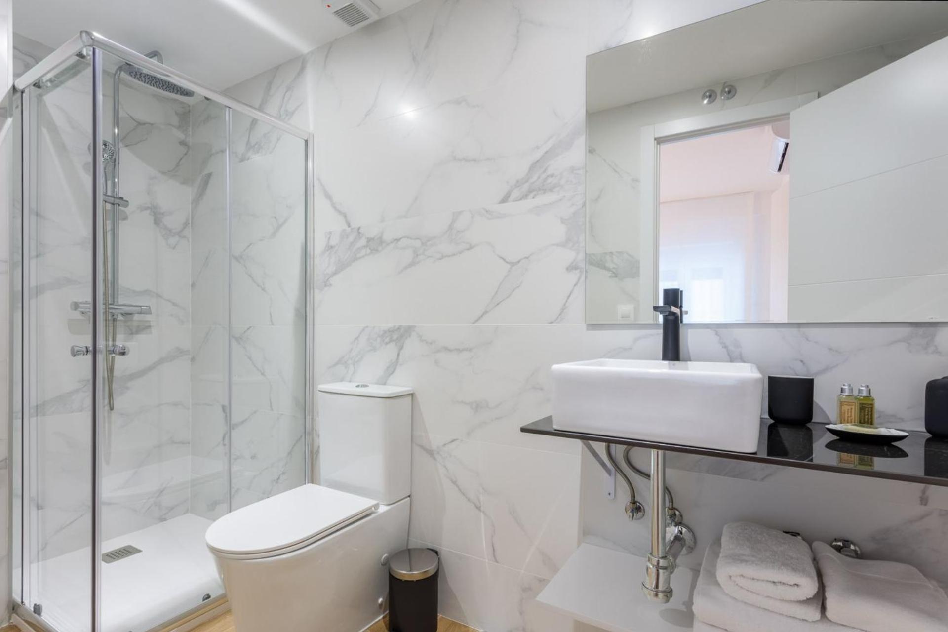 2 Bedrooms In Chamartin Area Orense Ii * Madri